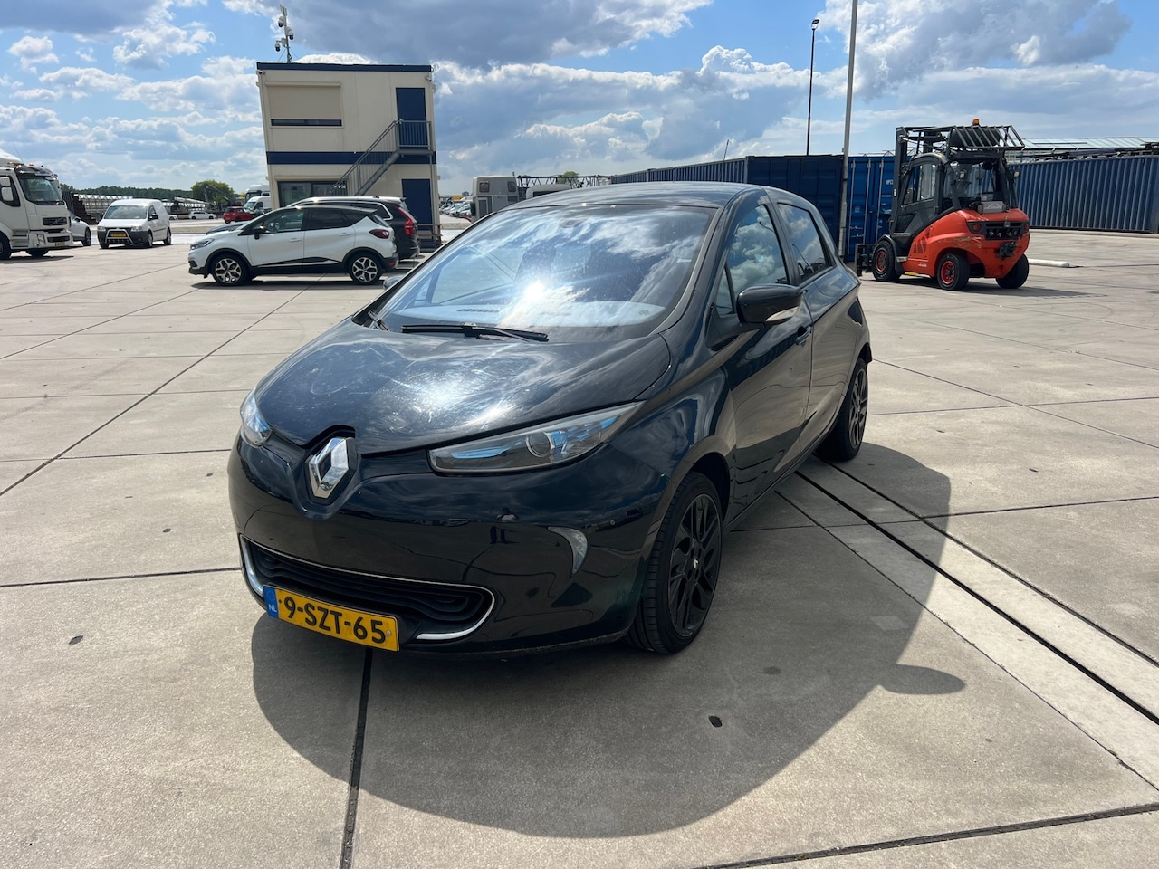 Renault Zoe - 2013 * Q210 Zen Quickcharge 22 kWh (ex Accu) * EXPORT OF HANDEL * - AutoWereld.nl