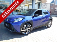 Toyota Aygo X - 1.0 VVT-i MT Envy | Stoelverwarming | JBL | PDC voor + achter |