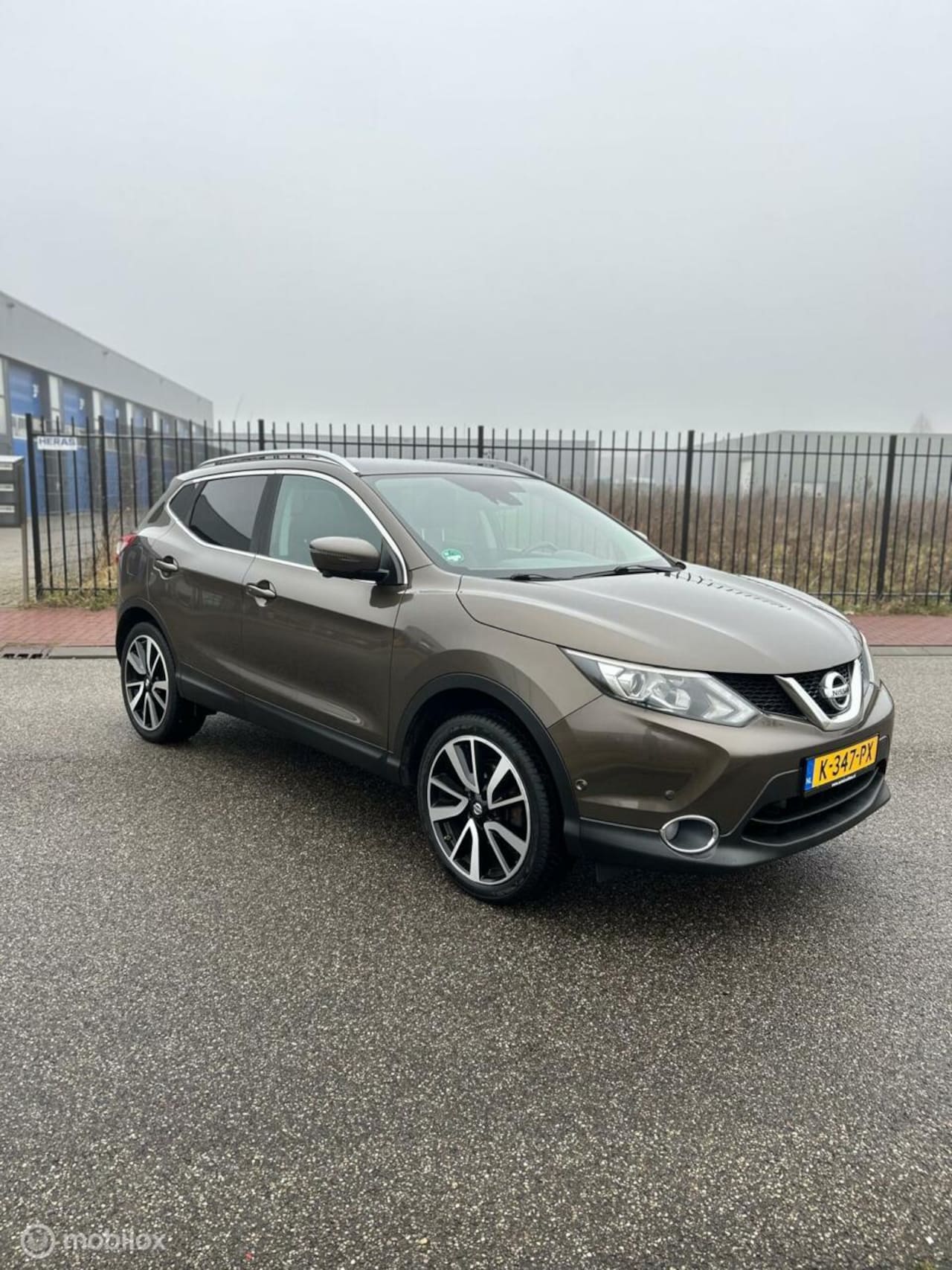 Nissan Qashqai - 1.2 Tekna Led/Pano/360/Trekhaak - AutoWereld.nl