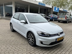 Volkswagen e-Golf - ACC LED PDC V+A APK 1-2027
