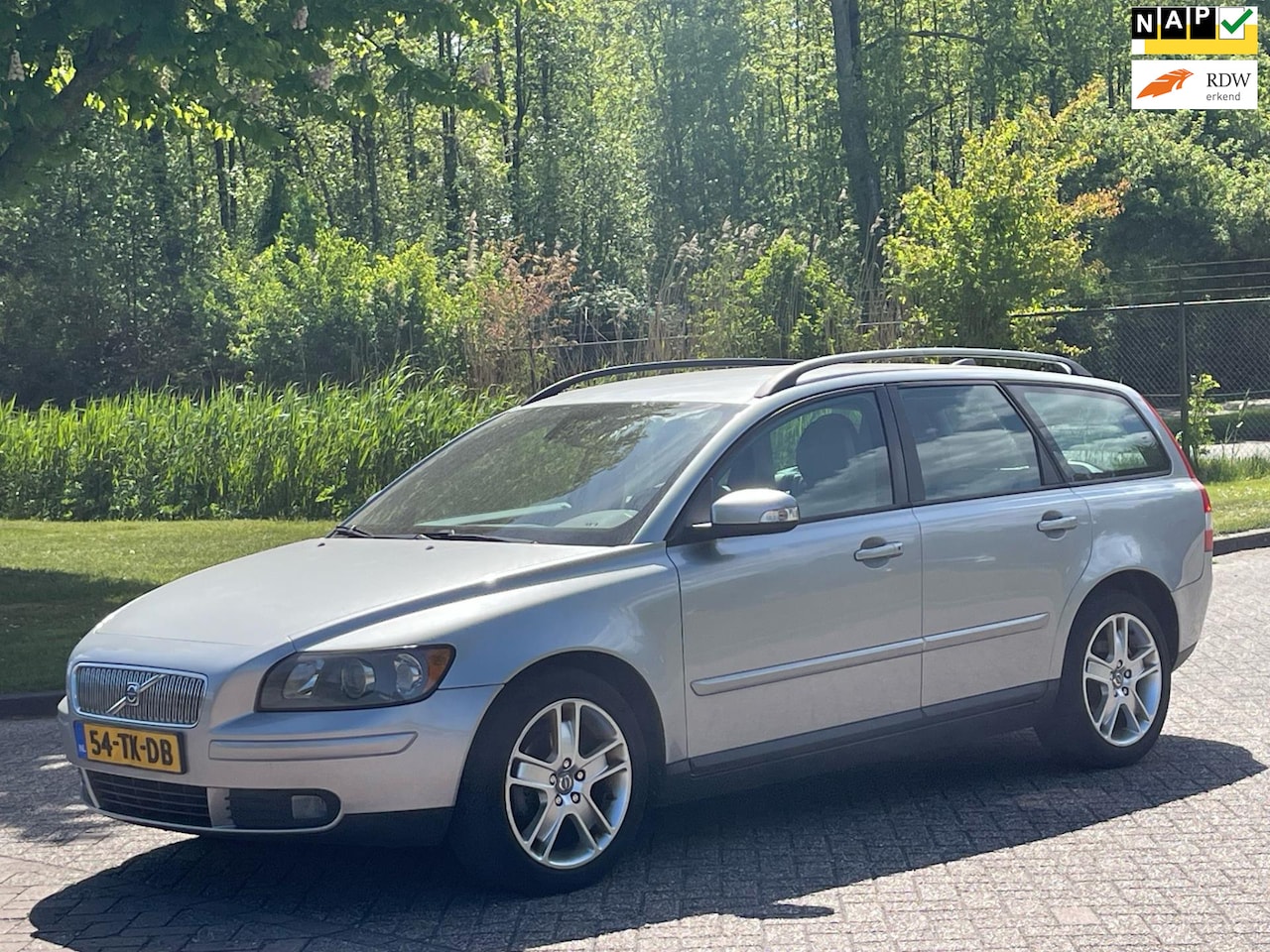 Volvo V50 - 2.0 Edition II Sport/AIRCO/CRUISE/LEDER BEKL/PARKEERSENS ACHTER/TREKHAAK - AutoWereld.nl