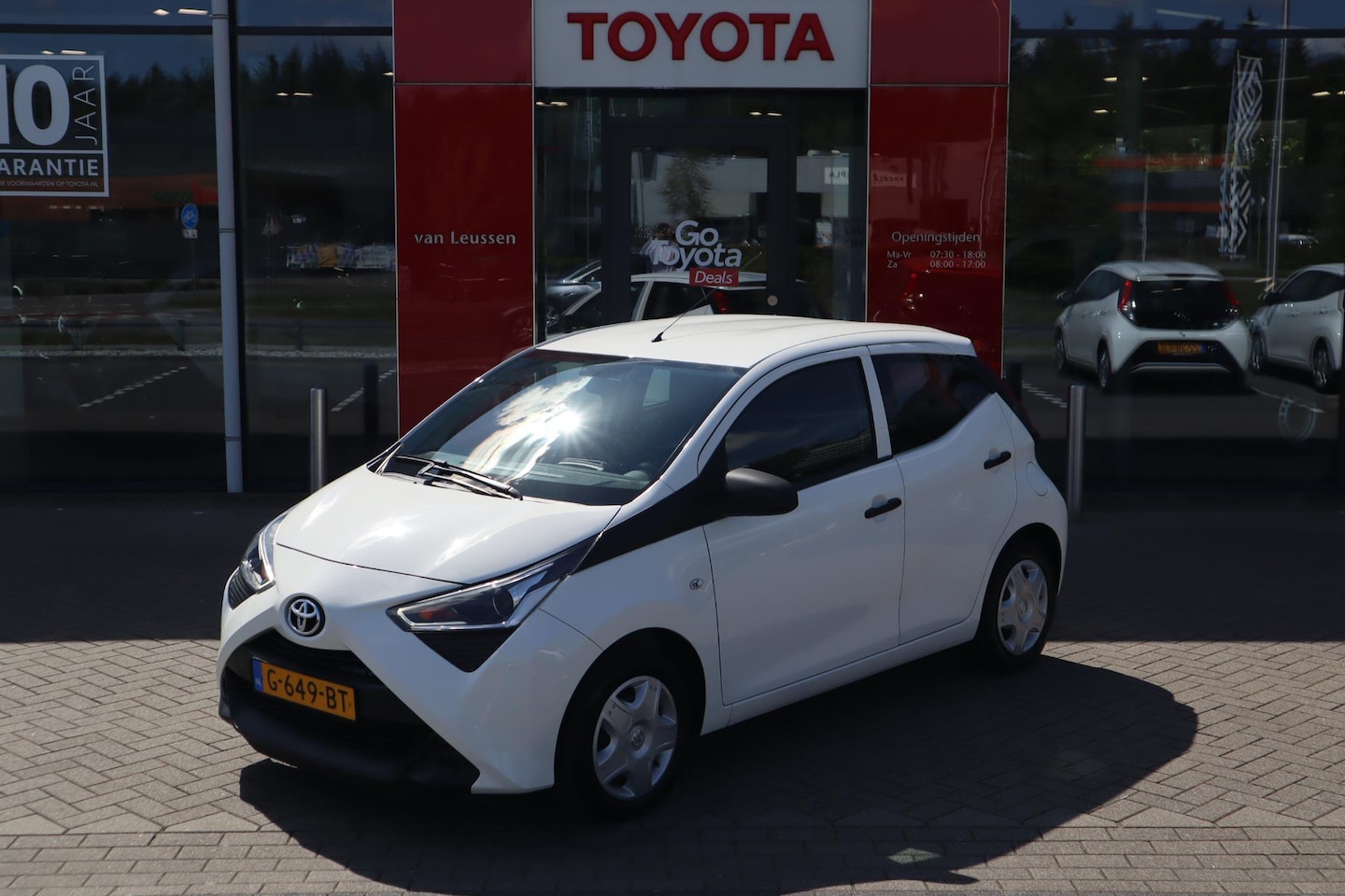 Toyota Aygo X - X-FUN 5-DEURS AIRCO CENTRALE-VERGRENDELING - AutoWereld.nl
