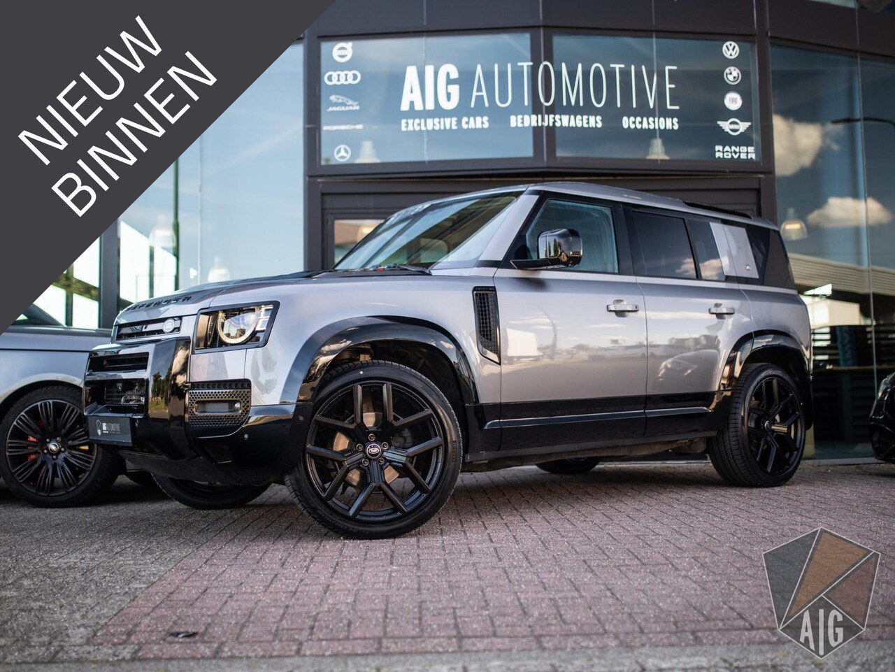 Land Rover Defender 110 - 2.0 D200 110 HSE X-Dynamic | Luchtvering | Meridian | Leder | 360° Camera | Keyless | 23" - AutoWereld.nl