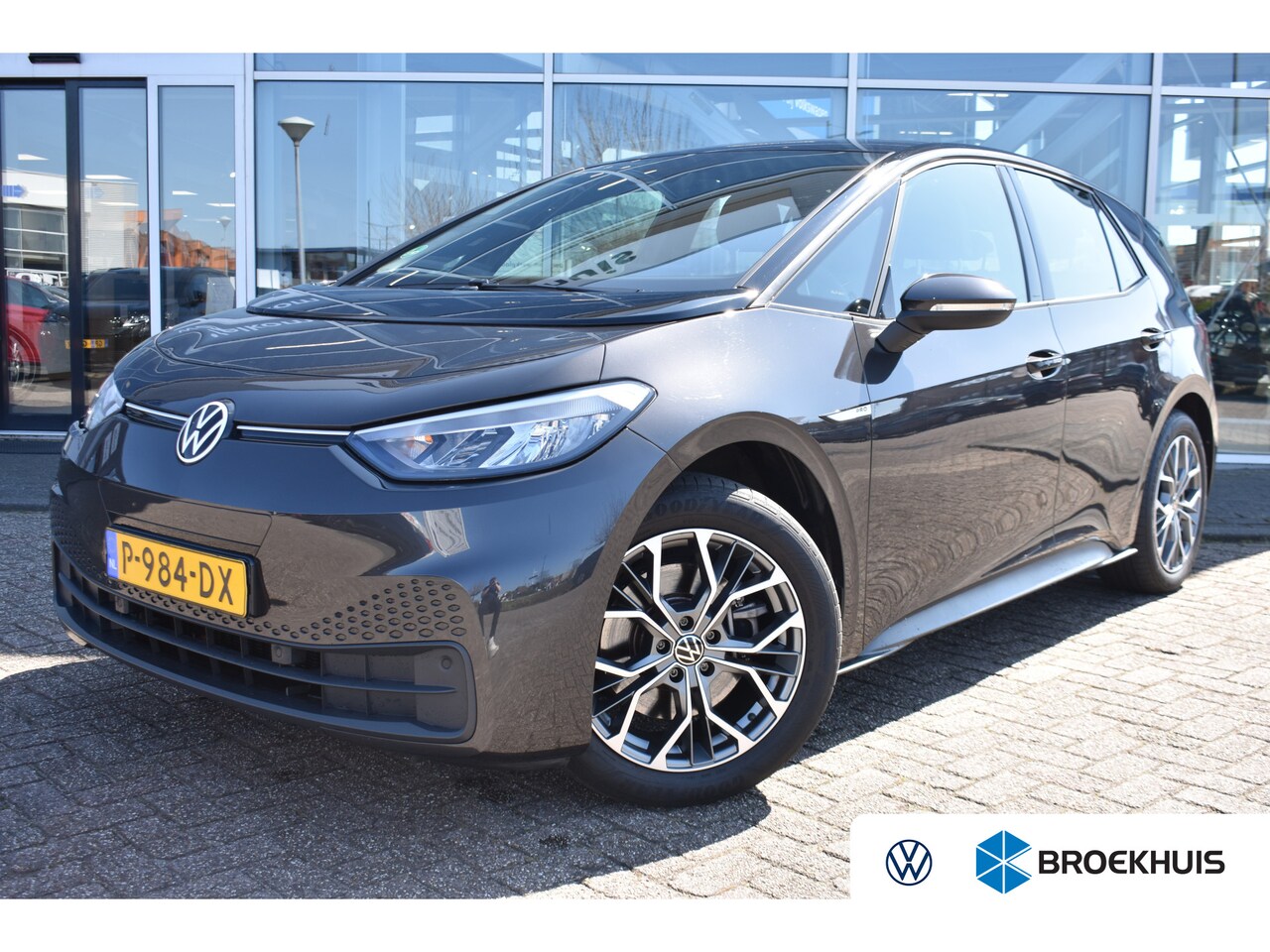 Volkswagen ID.3 - 58 kWh 204PK | CAMERA | NAVIGATIE | STOEL + STUURVERW. | 18 INCH - AutoWereld.nl