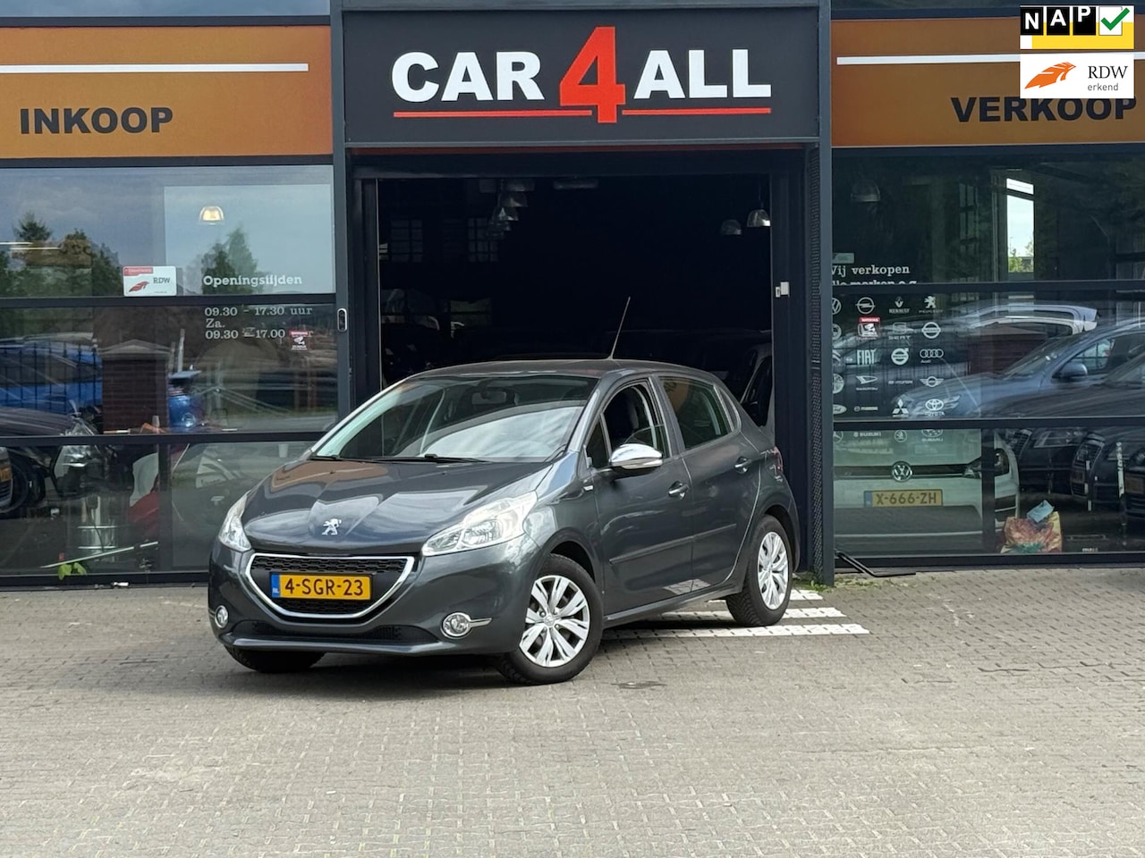 Peugeot 208 - 1.2 VTi Urban Soul PDC/AIRCO/CRUISE/TREKHAAK/NAP - AutoWereld.nl