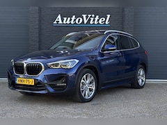 BMW X1 - xDrive25e Sport Line | Panodak | Camera | Head-up | Memory | Sportstoelen