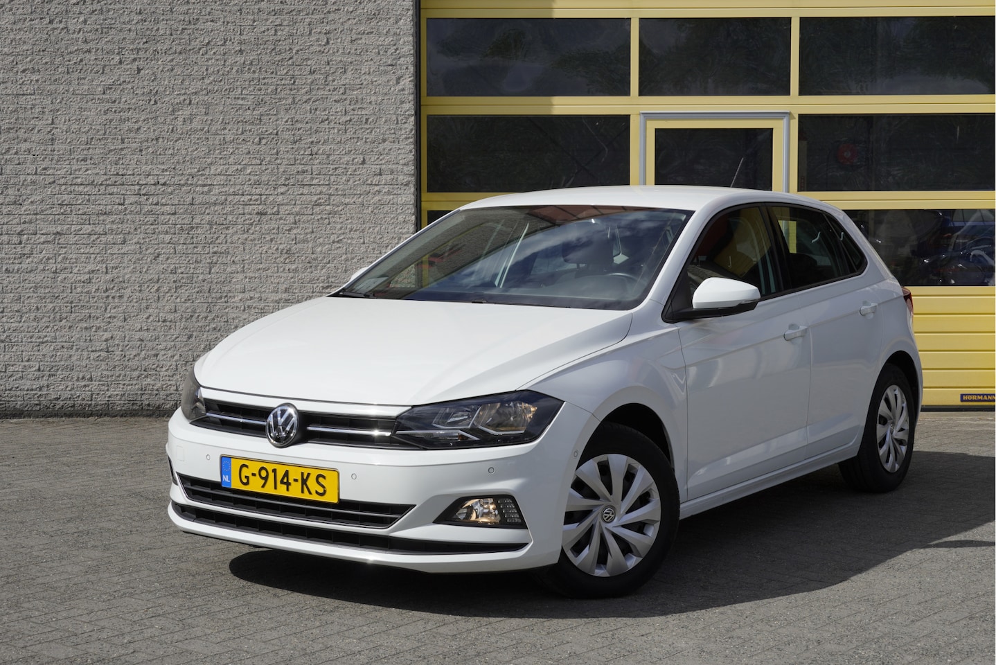 Volkswagen Polo - 1.0 TGI 5drs Comfortline Business BJ2019 Led | Pdc | Navi | App-Connect | Climate control - AutoWereld.nl