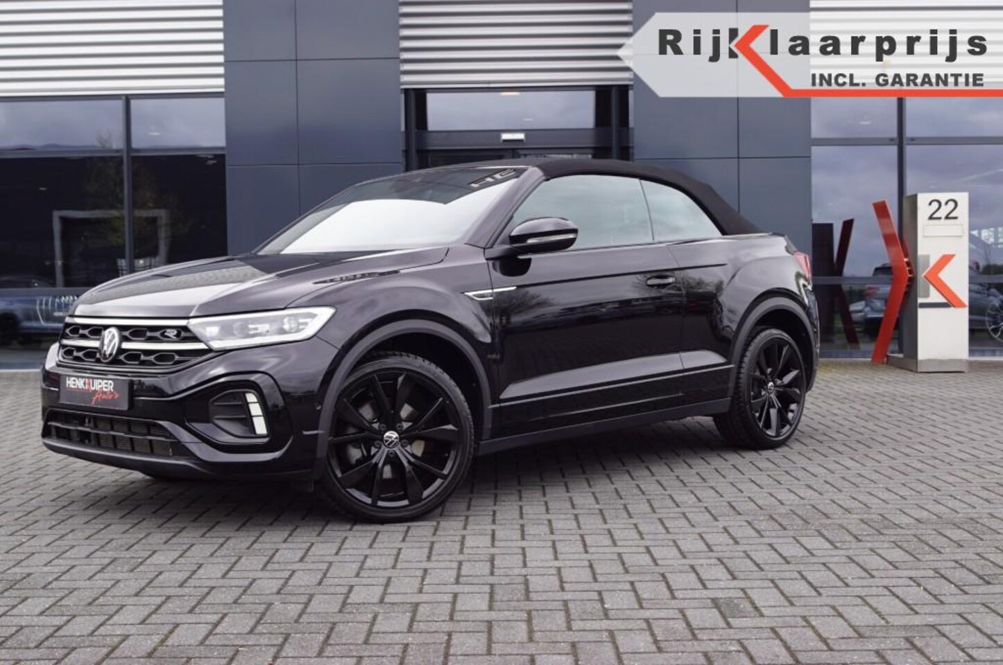 Volkswagen T-Roc Cabrio - 1.5 TSI DSG R-Line/ Black style/ 19 Inch LM/Camera/Virtual cockp - AutoWereld.nl