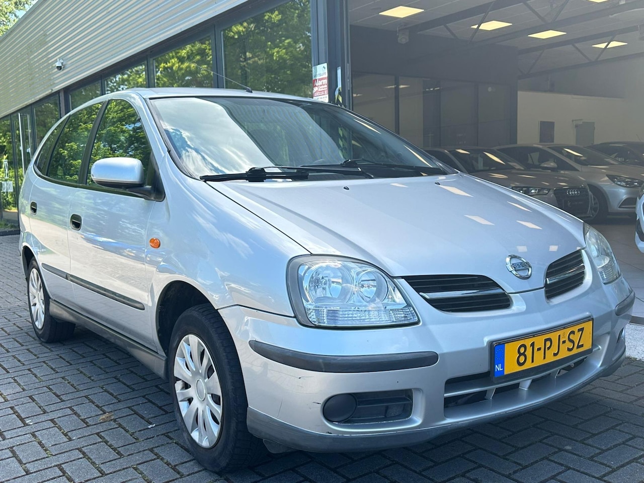 Nissan Almera Tino - 1.8 Visia Airco Achteruitrijcamera - AutoWereld.nl