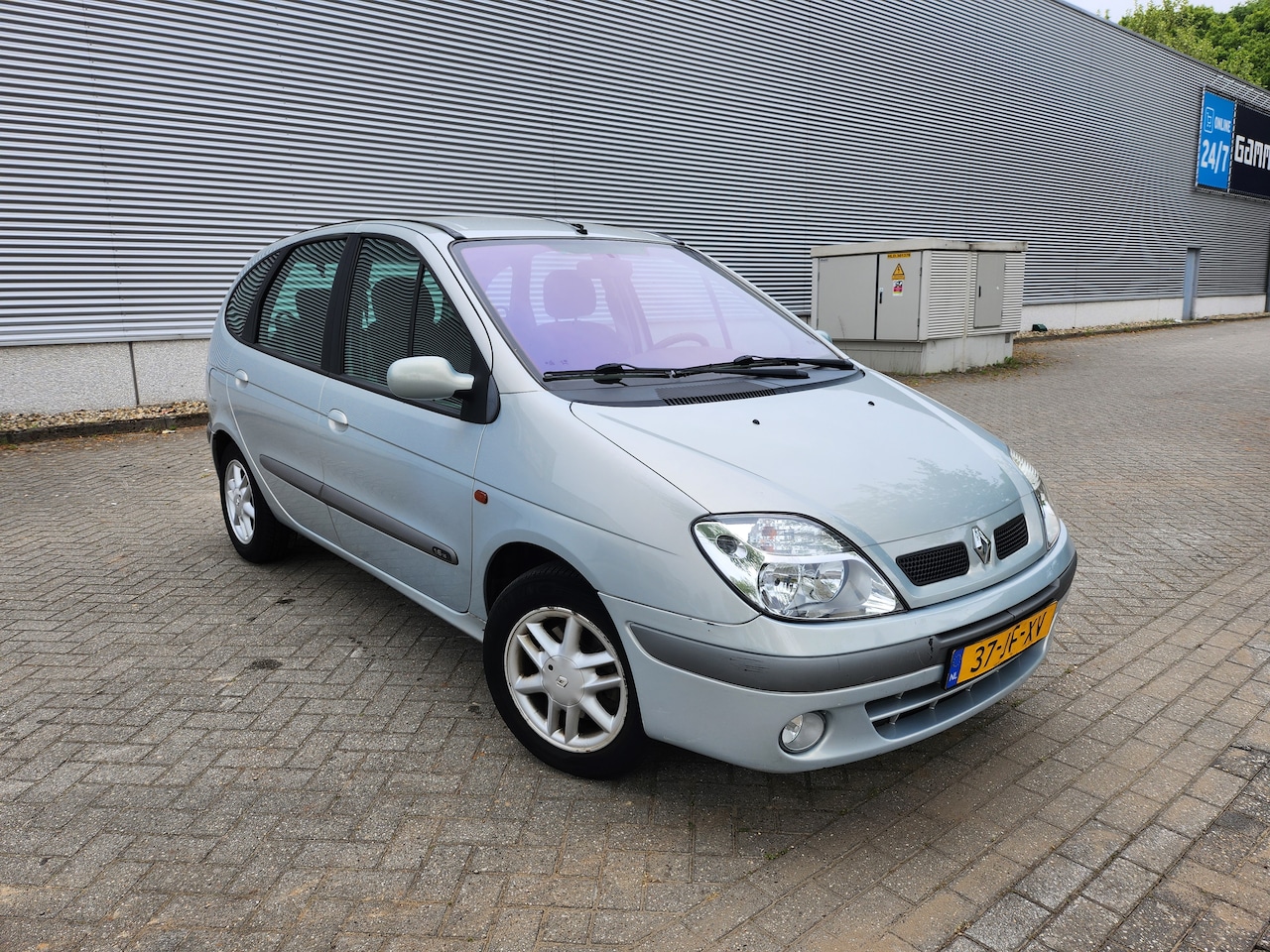 Renault Scénic - 1.6-16V Expression - AutoWereld.nl