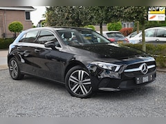 Mercedes-Benz A-klasse - 250 e Progressive 218 PK Widescreen Half/Leer Sfeerverlichting LED 17''