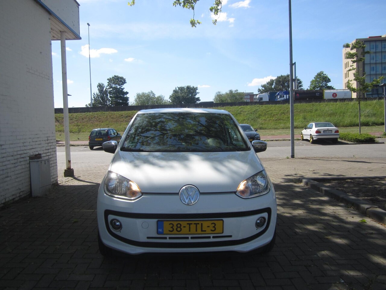 Volkswagen Up! - 1.0 high up! 1.0 high up! - AutoWereld.nl