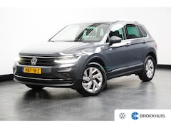 Volkswagen Tiguan - 1.5 TSI 150PK DSG-7 Elegance | TREKHAAK | NAVIGATIE | CAMERA | AUTO A. KLEP