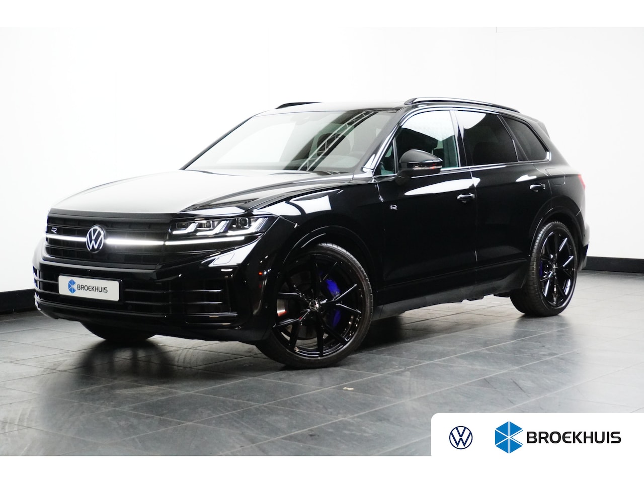 Volkswagen Touareg - 3.0 TSi eHybrid 462PK 4MOTION R | LUCHTVERING | TREKHAAK | PANORAMADAK - AutoWereld.nl