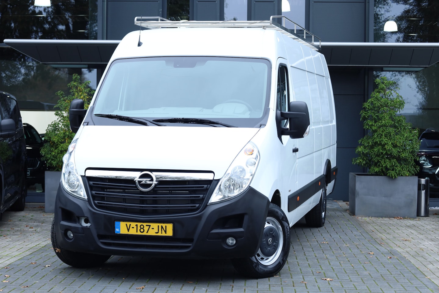 Opel Movano - 2.3 CDTI BiTurbo L4H2 EL Start/Stop | Imperial | Navi | Cruise | BPM vrij - AutoWereld.nl