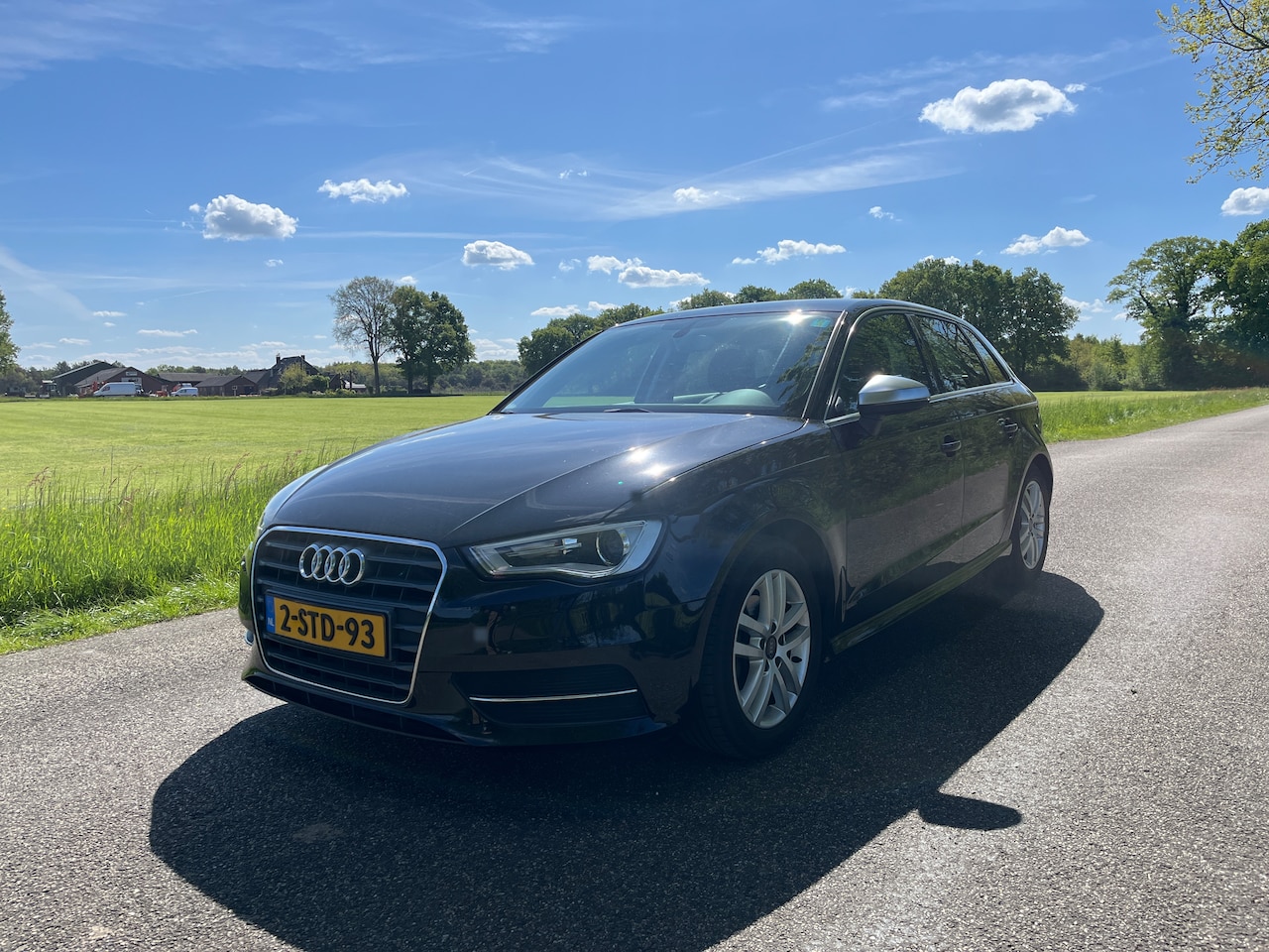 Audi A3 Sportback - 1.6 TDI ultra Attraction Pro Line plus - AutoWereld.nl