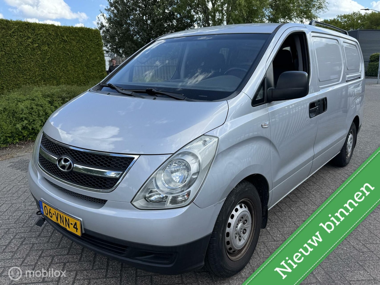 Hyundai H 300 - bestel 2.5 CRDi Dynamic 3 PERS / AIRCO - AutoWereld.nl