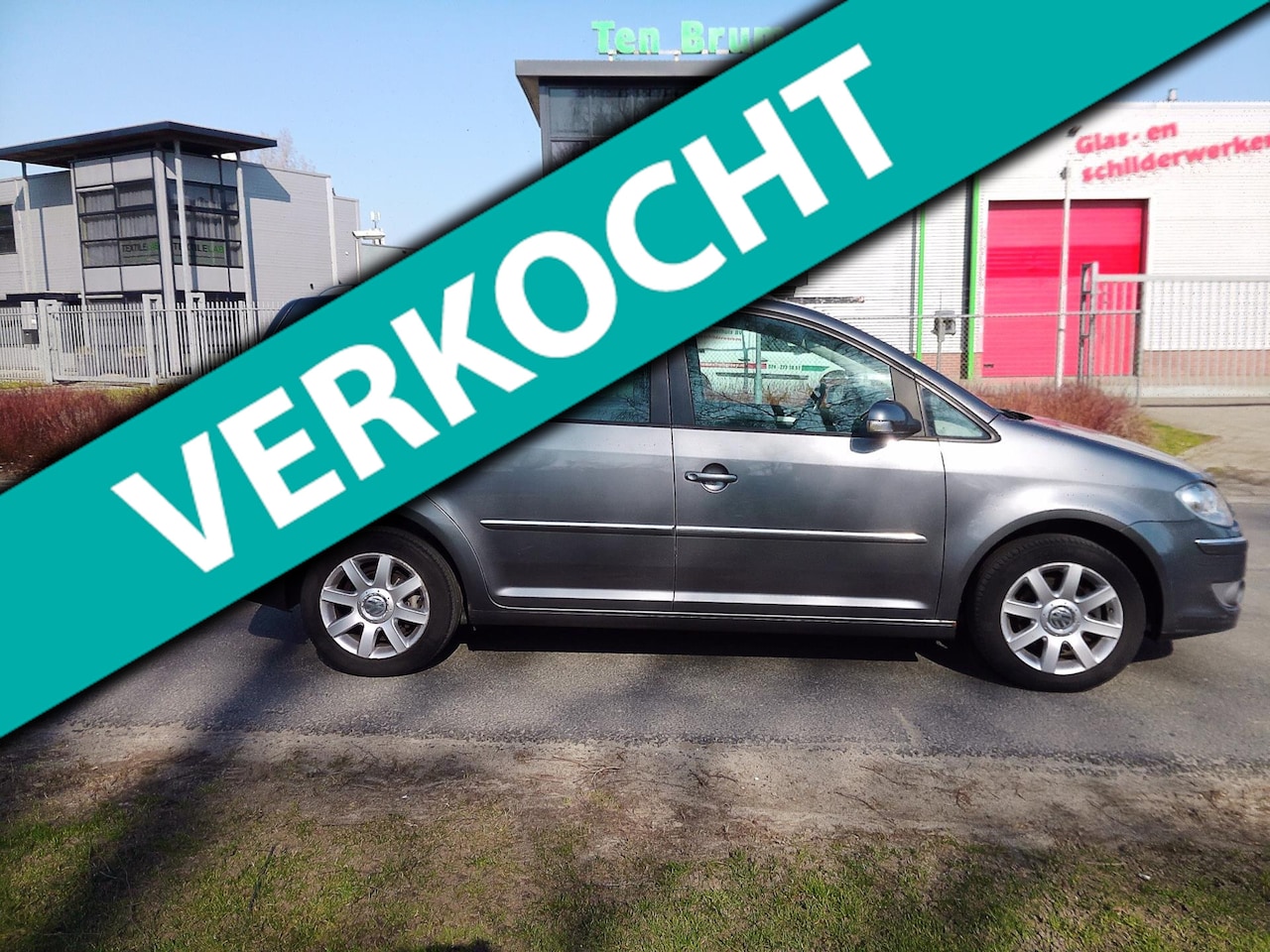 Volkswagen Touran - 2.0 TDI Comfortline Business 2.0 TDI Comfortline Business - AutoWereld.nl