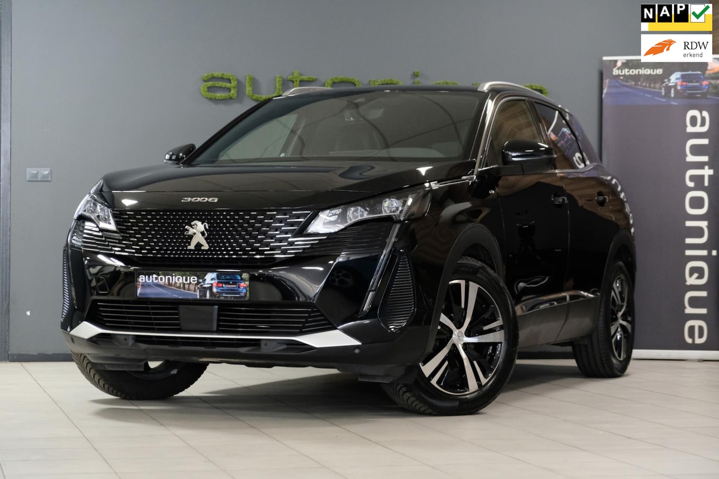 Peugeot 3008 - 1.2 PureTech GT *54.071km* Afn. Trekhaak|Navigatie|Camera|Apple Carplay - AutoWereld.nl