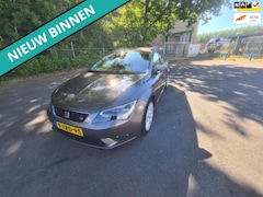 Seat Leon ST - 1.6 TDI Reference Ecomotive LEUKE AUTO RIJDT EN SCHAKELT GOED