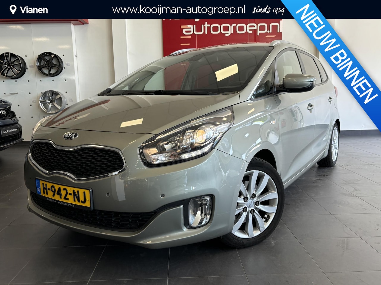 Kia Carens - 1.6 GDi ExecutiveLine 1.6 GDi ExecutiveLine - AutoWereld.nl
