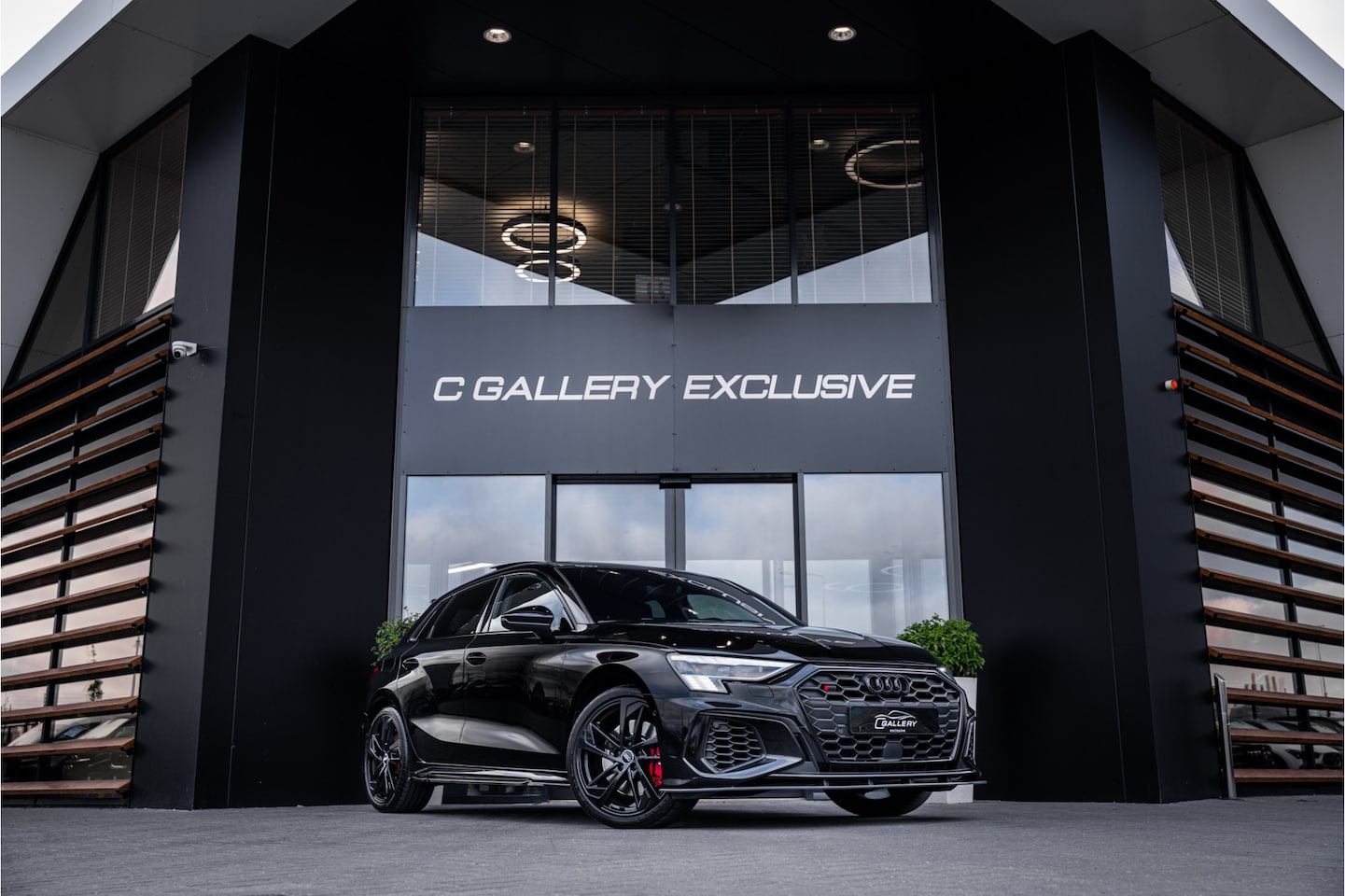 Audi S3 - Sportback 2.0 TFSI quattro | Panorama | B&O | Memory | HUD | ACC - AutoWereld.nl