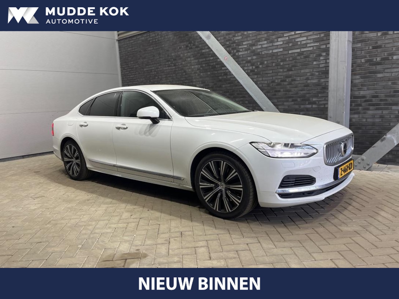Volvo S90 - T8 Recharge Inscription | ACC | BLIS | harman/kardon | Camera | Trekhaak | Stoel+Stuurverw - AutoWereld.nl
