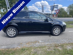 Fiat Grande Punto - 1.3 M-Jet Actual | Lees tekst