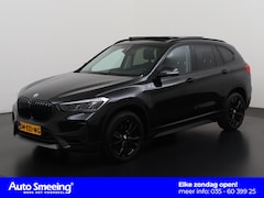 BMW X1 - sDrive18i Shadow Line Automaat | Panoramadak | Professional Navi | Leder | Zondag Open