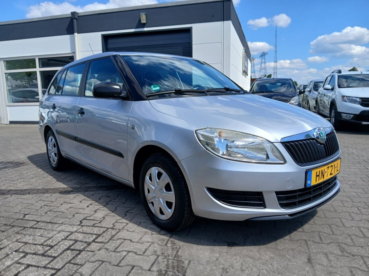 Skoda Fabia Combi - 1.2 TSI Dealer onderhouden/Apk 12-'25 - AutoWereld.nl