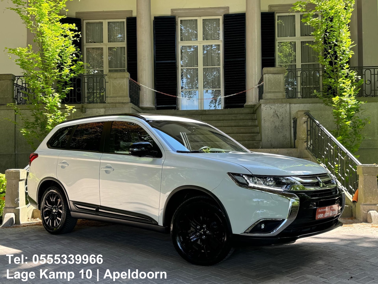 Mitsubishi Outlander - 2.0 2WD ClearTec 7P Automaat Navi Xenon Sch-Dak Keyless Camera Climate Cruise Ctr Stoelver - AutoWereld.nl