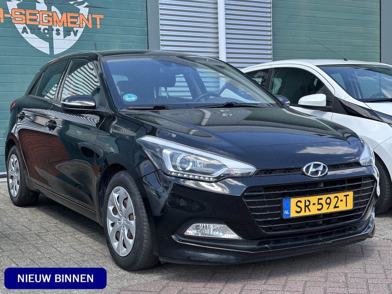 Hyundai i20 - 1.0 T-GDI Comfort / 2e eigenaar / dealeronderh. / Camera / Navi / Clima - AutoWereld.nl