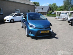 Toyota Yaris - 1.5 Full Hybrid Dyn Aut NAP