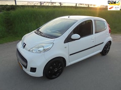Peugeot 107 - 107 1.0 benzine 5 deurs airco 94.000km