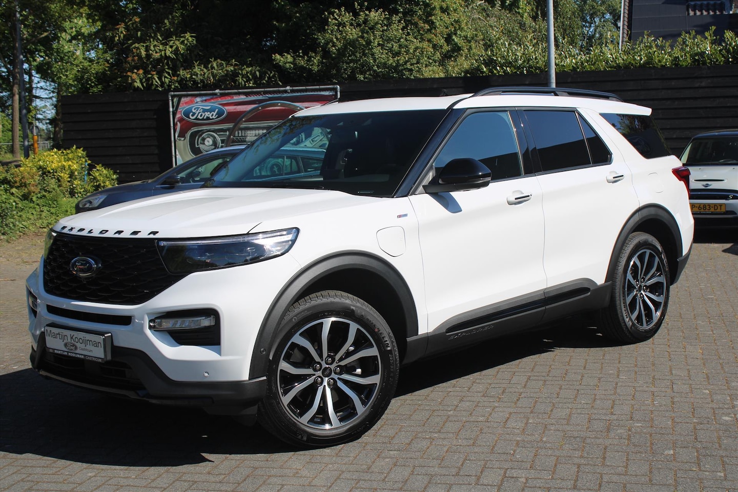 Ford Explorer - 3.0 V6 EcoBoost PHEV 457pk Aut ST-Line, Trekhaak, Garantie 7-2028! - AutoWereld.nl