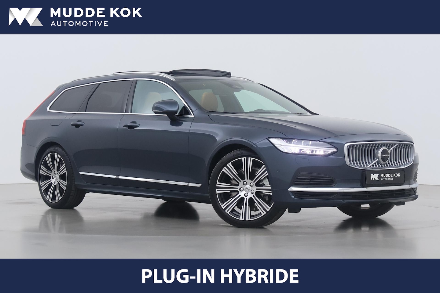 Volvo V90 - T8 Plug-in hybrid Ultra Bright | Luchtvering Achter | Bowers&Wilkins | Head-Up | Massage+V - AutoWereld.nl