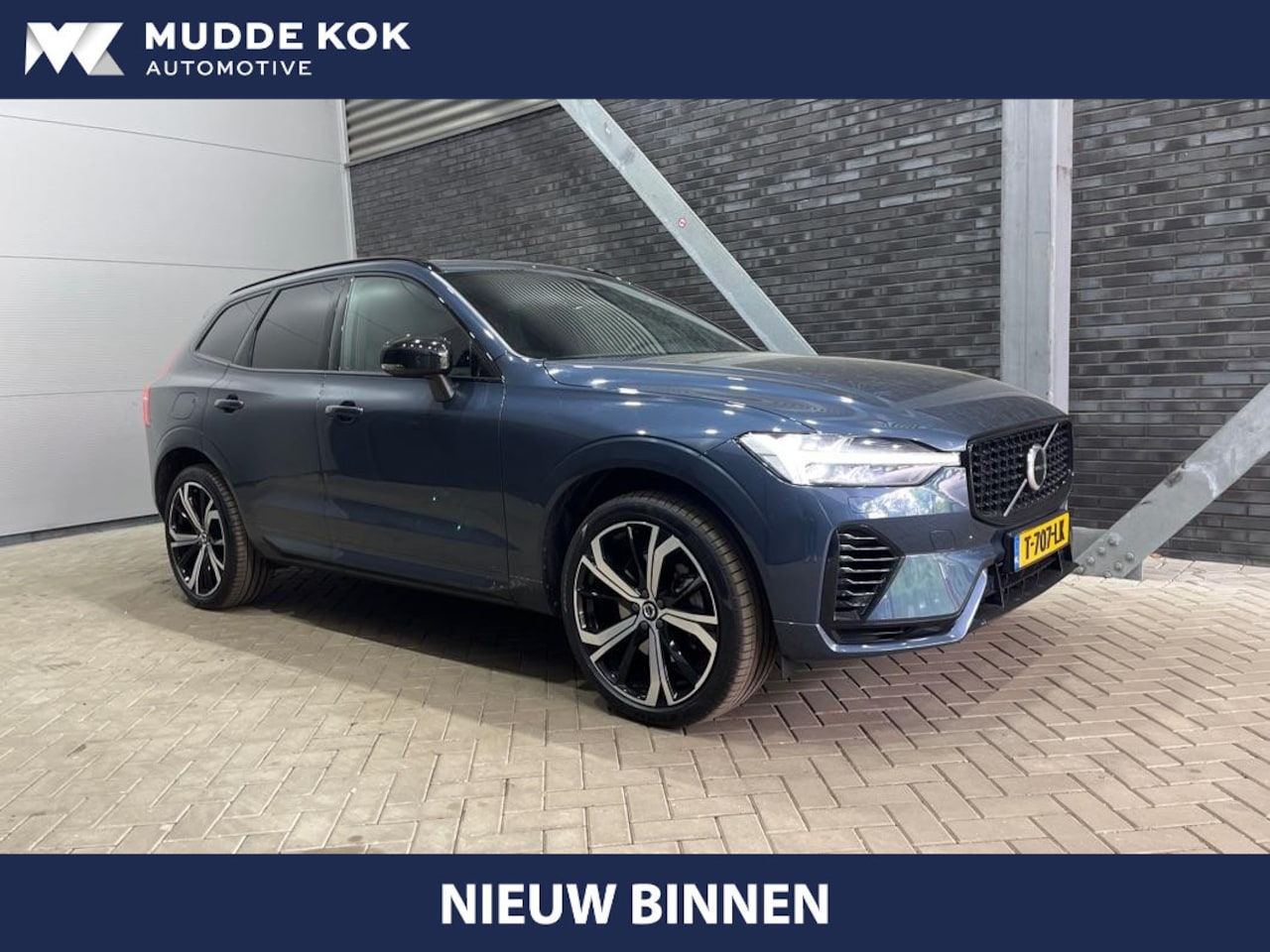 Volvo XC60 - T6 Plug-in hybrid Plus Dark | Long Range | ACC | BLIS | Panoramadak | Stoel+Stuurverwarmin - AutoWereld.nl
