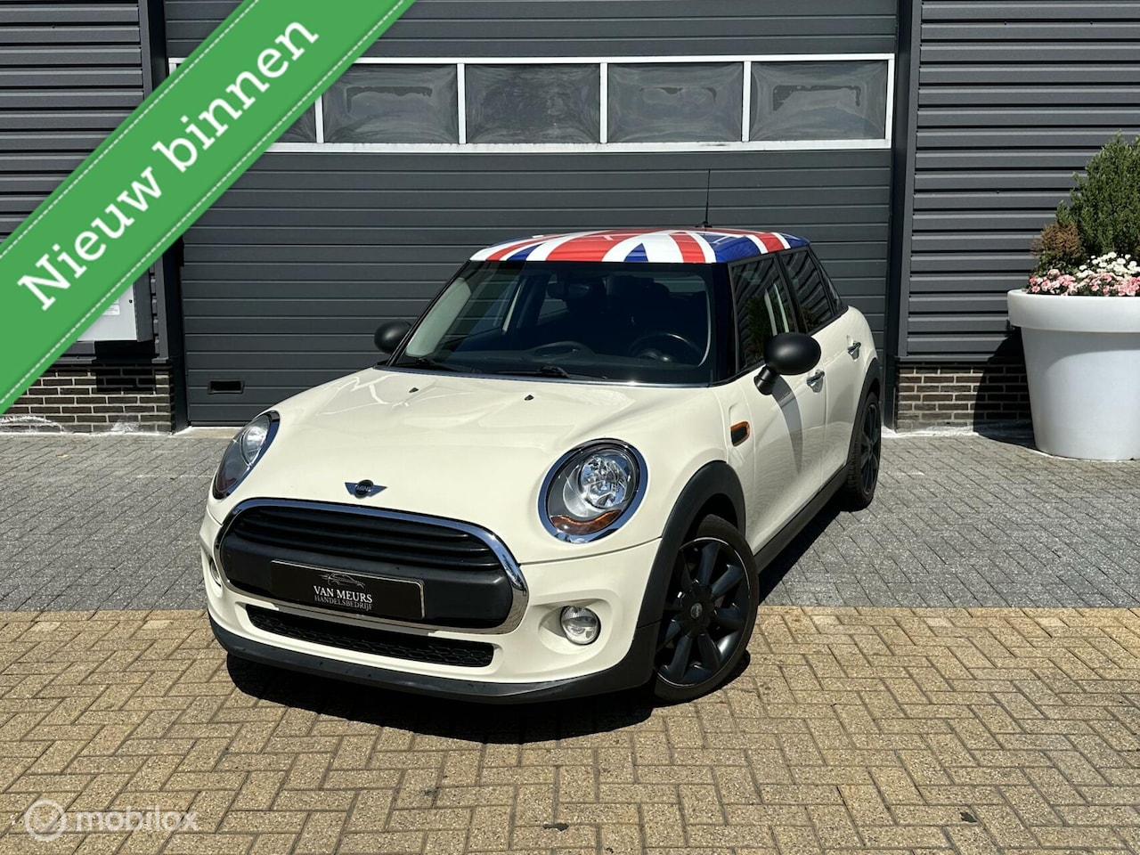 MINI One - Mini 1.2 Airco, cruise, navigatie, 5 deurs, apk 08-01-2026 - AutoWereld.nl