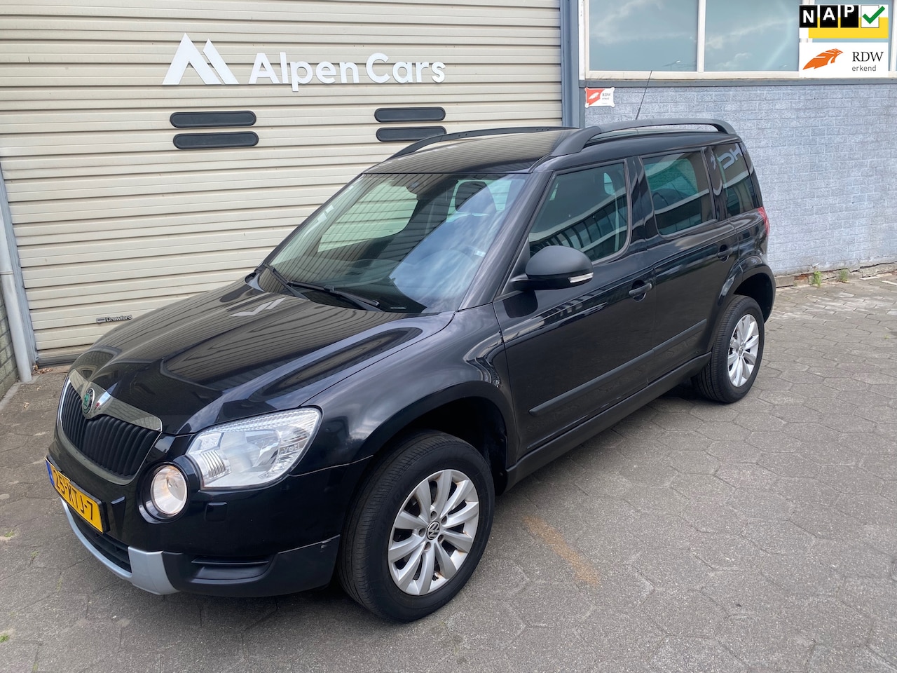 Skoda Yeti - 1.2 TSI Active Plus Airco / Cruise controle / NAP / APK 11-2025 / LMV - AutoWereld.nl