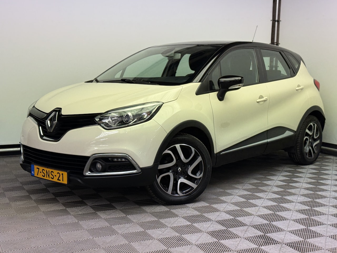 Renault Captur - 0.9 TCe Dynamique Navi ECC LM17" NL Auto - AutoWereld.nl