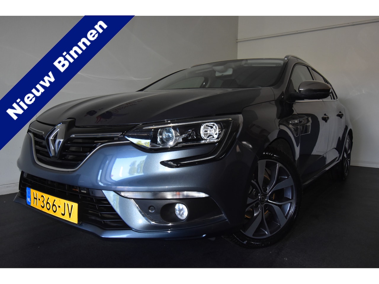 Renault Mégane Estate - 1.3 TCe Limited 1.3 TCe Limited , TREKHAAK , NAVI ,  CR CONTR , PDC V+A , CLIMATR , LMV17 , - AutoWereld.nl