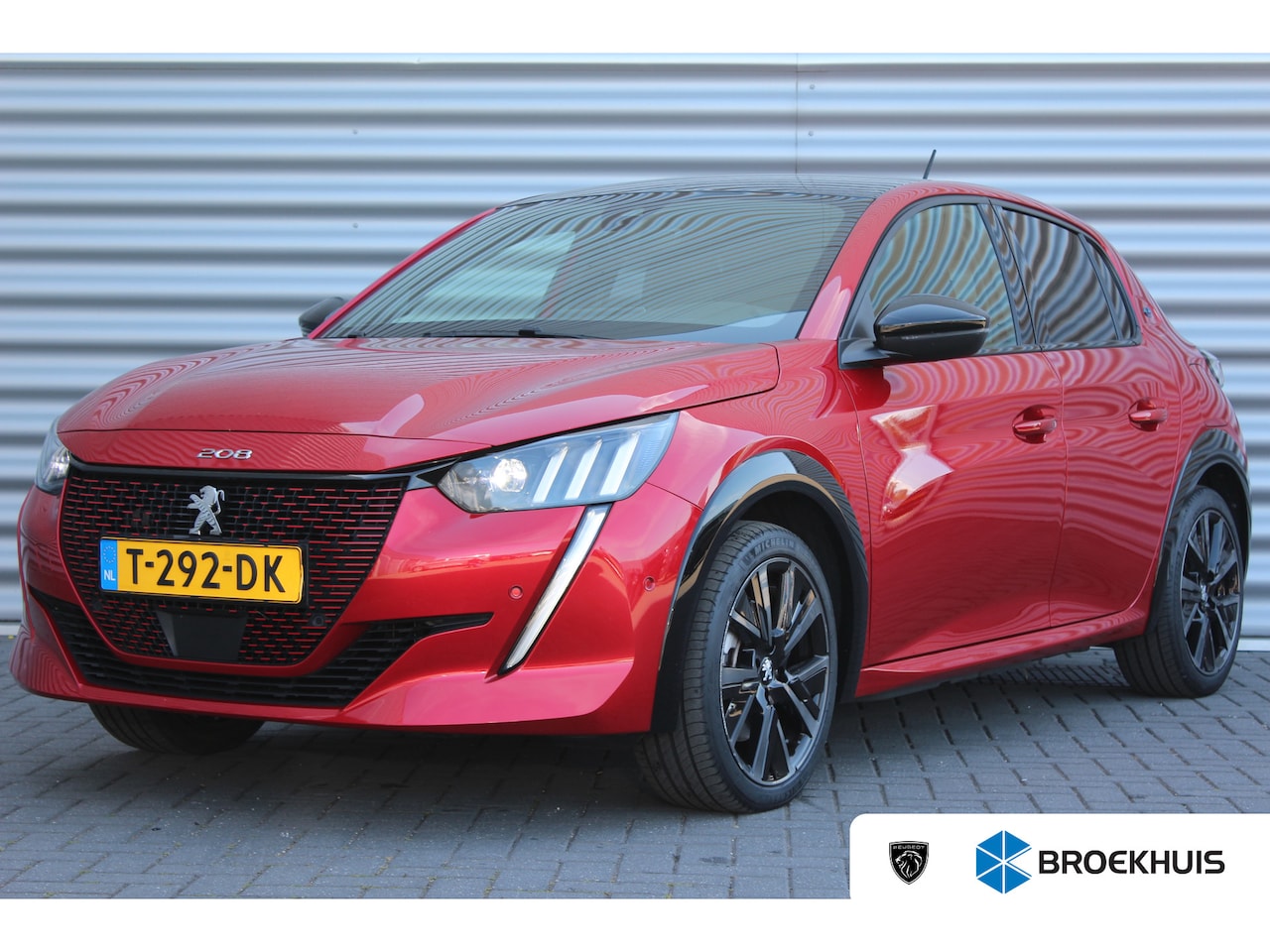 Peugeot e-208 - EV 136PK GT PACK AUTOMAAT / NAVI / LEDER / CLIMA / PDC / 17" LMV / CAMERA / KEYLESS / WINT - AutoWereld.nl
