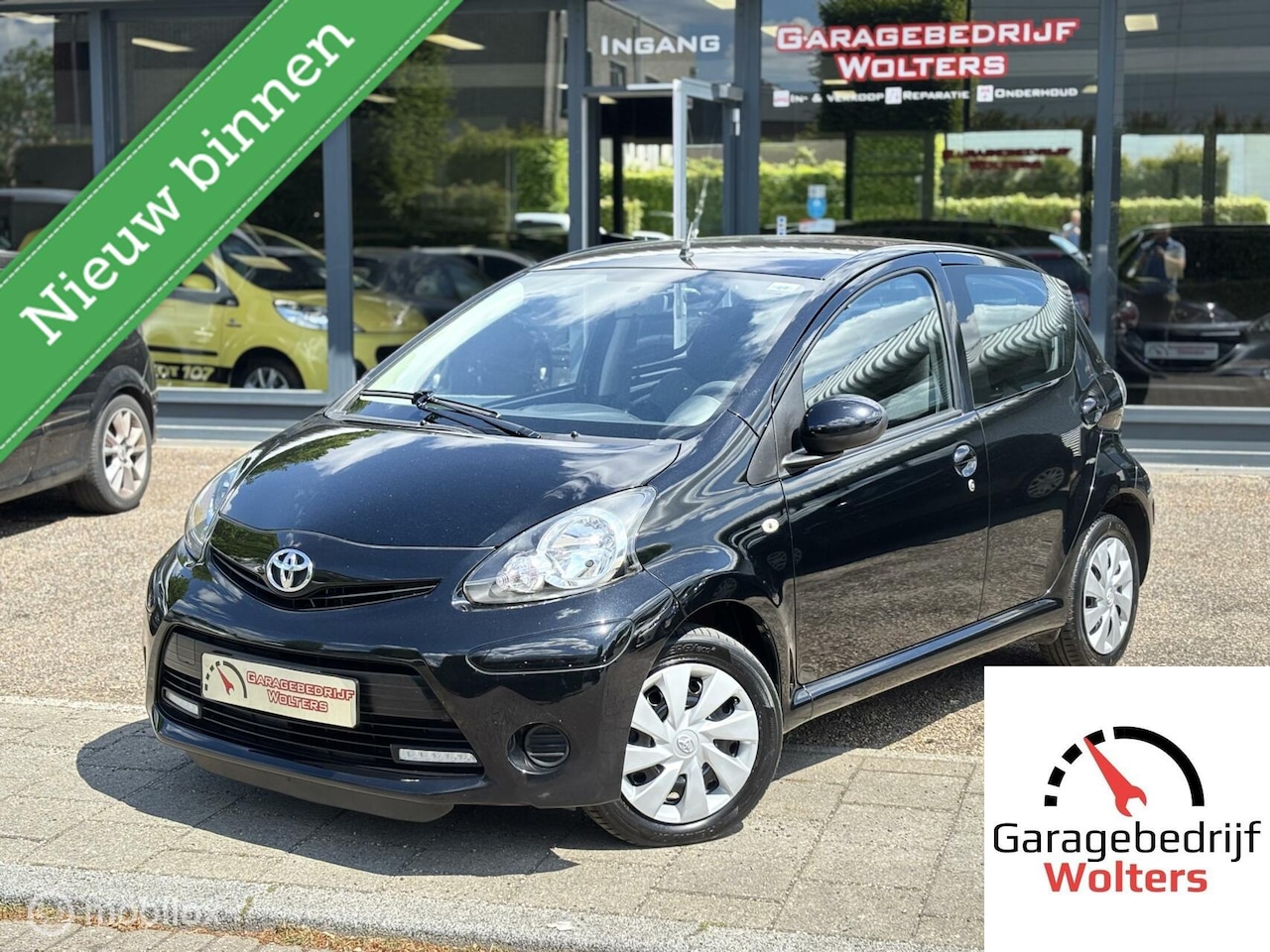 Toyota Aygo - 1.0 VVT-i Aspiration AIRCO 5DRS ELEC-PAKKET - AutoWereld.nl