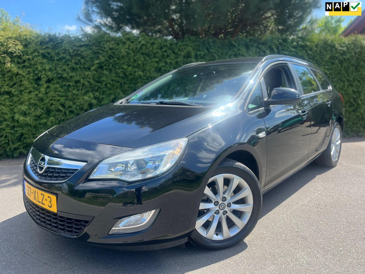 Opel Astra Sports Tourer - 1.4 Turbo Anniversary Edition 120 PK LM NL Auto - AutoWereld.nl