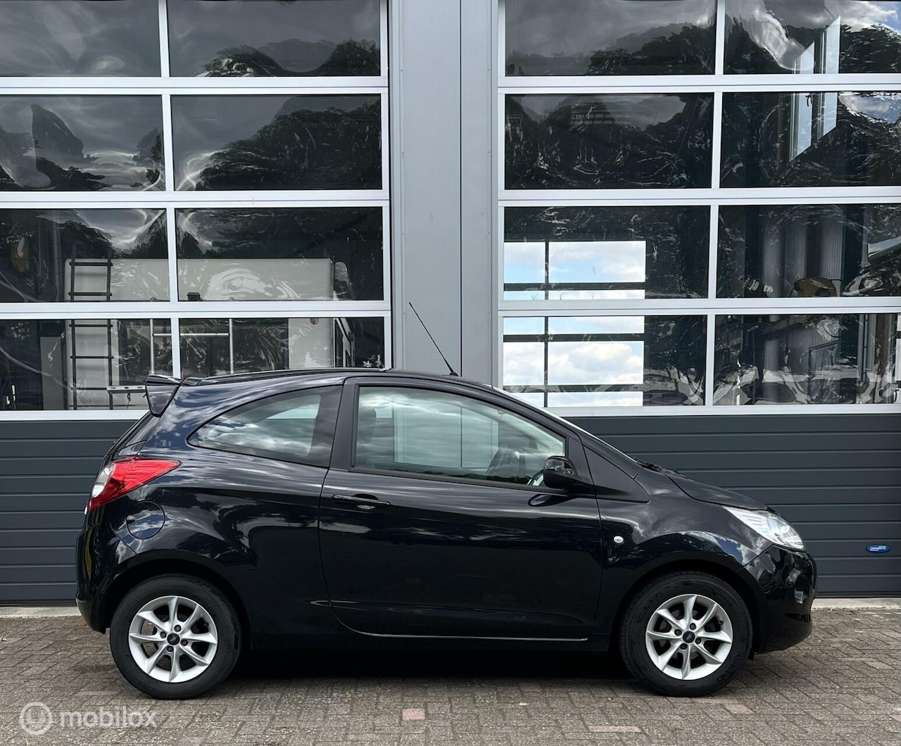 Ford Ka - 1.2 Style start/stop AIRCO - AutoWereld.nl