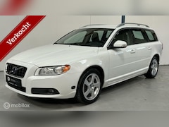 Volvo V70 - 2.5T Summum LEER / AUTOMAAT