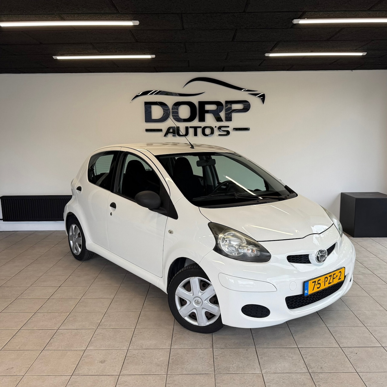Toyota Aygo - 1.0-12V Cool 1.0-12V Cool - AutoWereld.nl