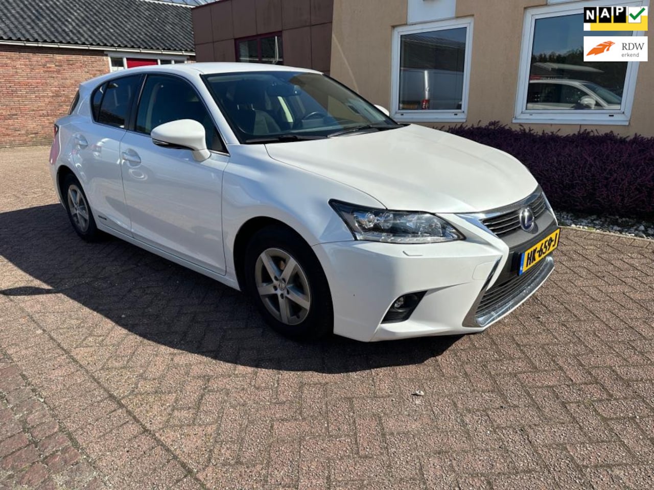 Lexus CT 200h - 25th Edition nw model dealer oh schadevrij - AutoWereld.nl