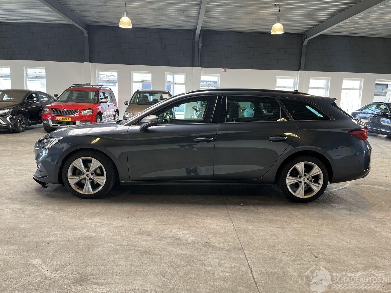 Seat Leon - 1.5 eTSI Style FR 103.215 KM