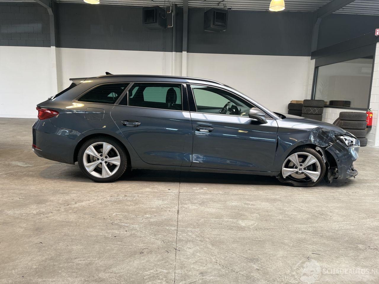 Seat Leon - 1.5 eTSI Style FR 103.215 KM